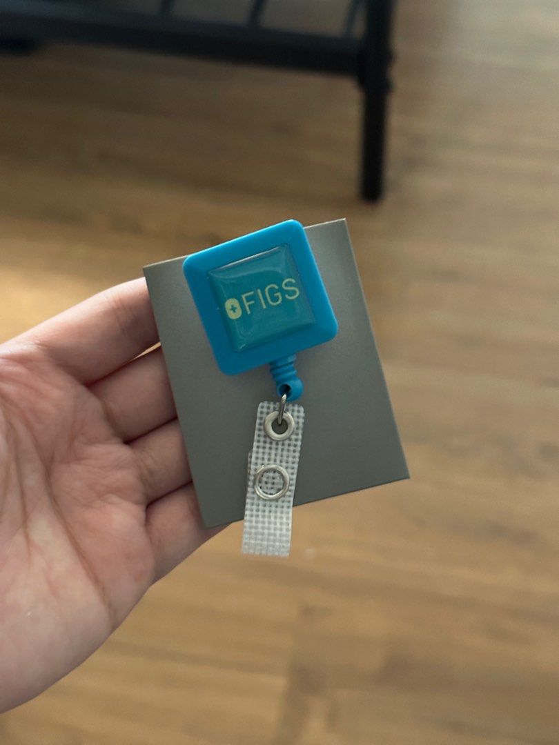 Figs Badge Reel in Teal, Health & Nutrition, Medical Supplies & Tools