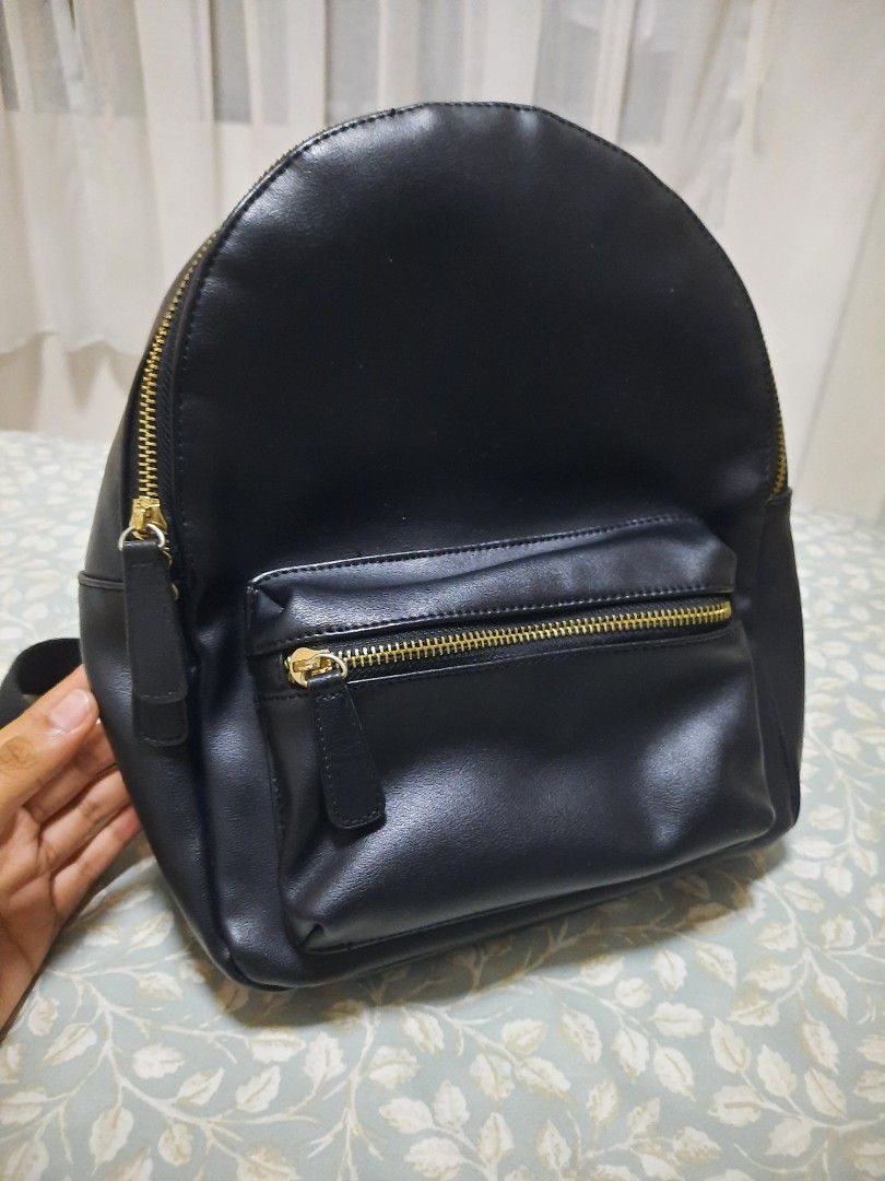 Forever 21 backpack black hotsell