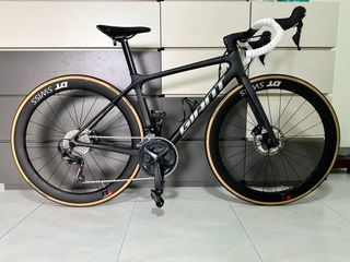 Giant tcr advanced 1 hotsell king of mountain 2019