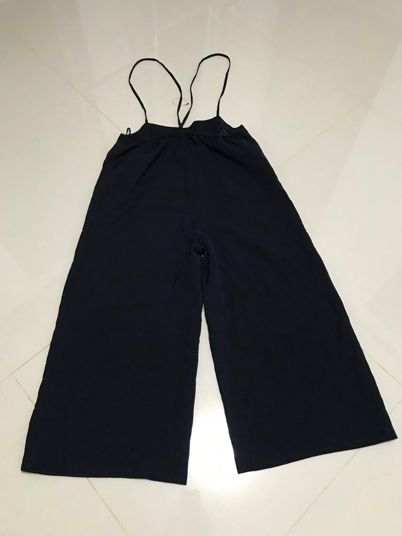 GU by Uniqlo Jumpsuits, Women's Fashion, Dresses & Sets, Jumpsuits on
