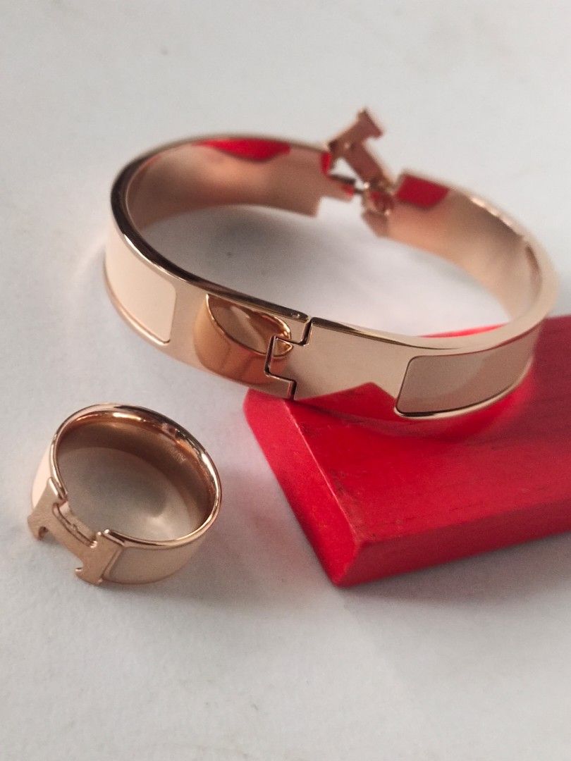 hermes clic clac and ring, Luxury, Accessories on Carousell