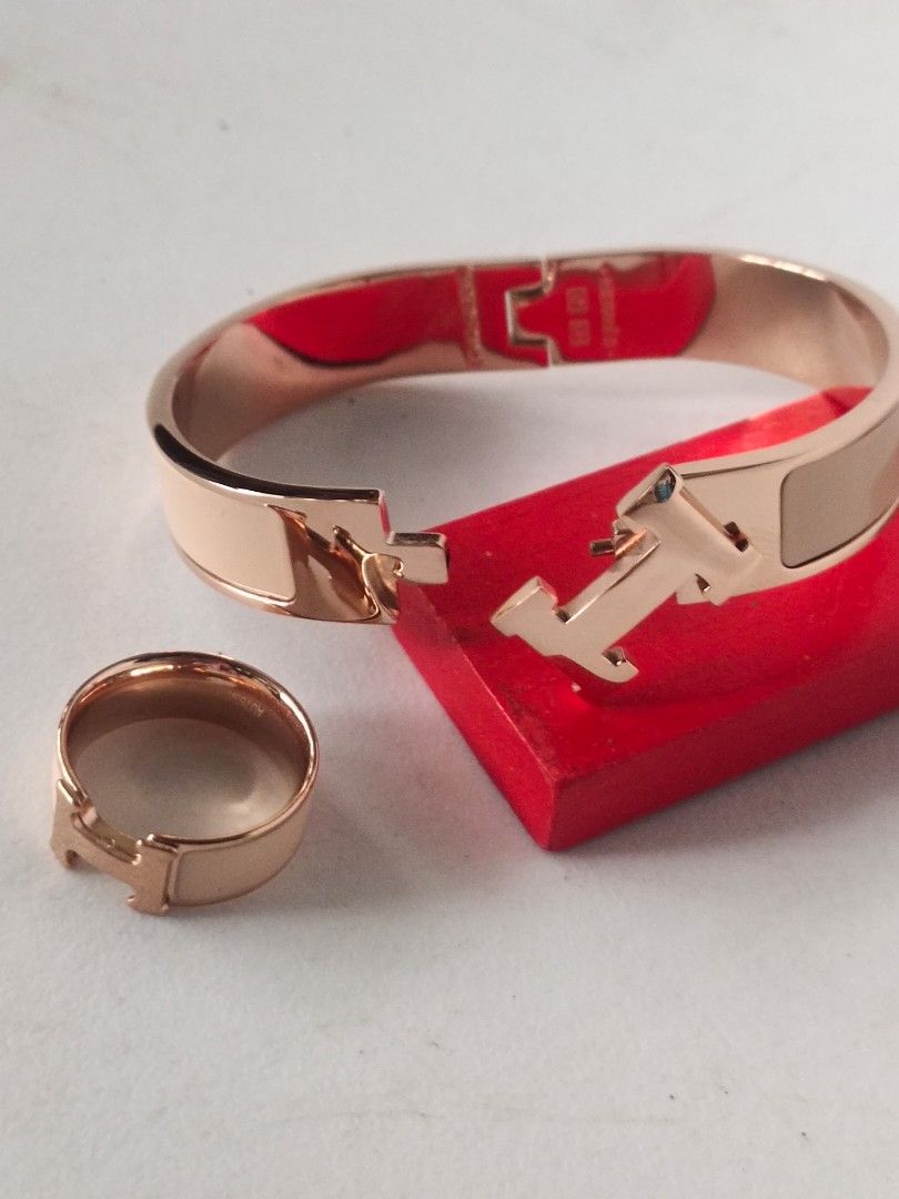 hermes clic clac and ring, Luxury, Accessories on Carousell