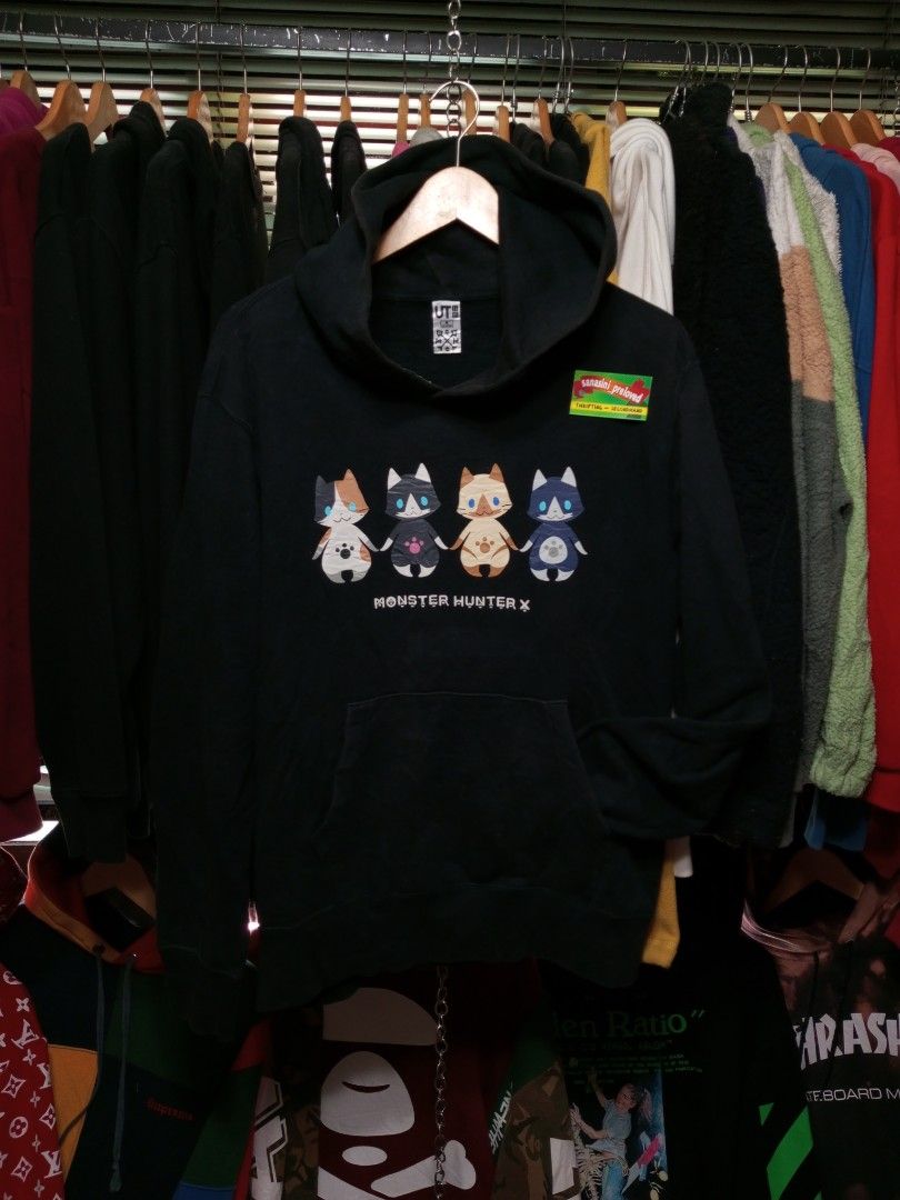 Uniqlo monster hunter on sale hoodie