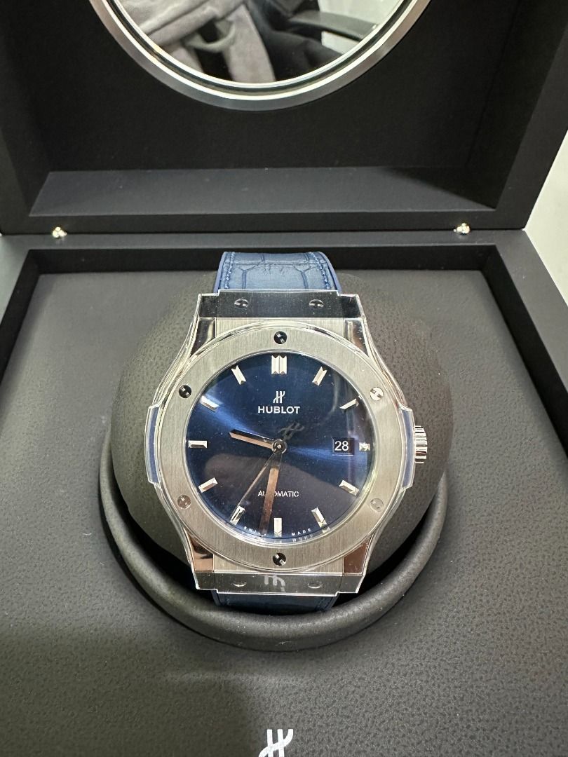 Hublot classic fusion hotsell racing grey titanium 42mm
