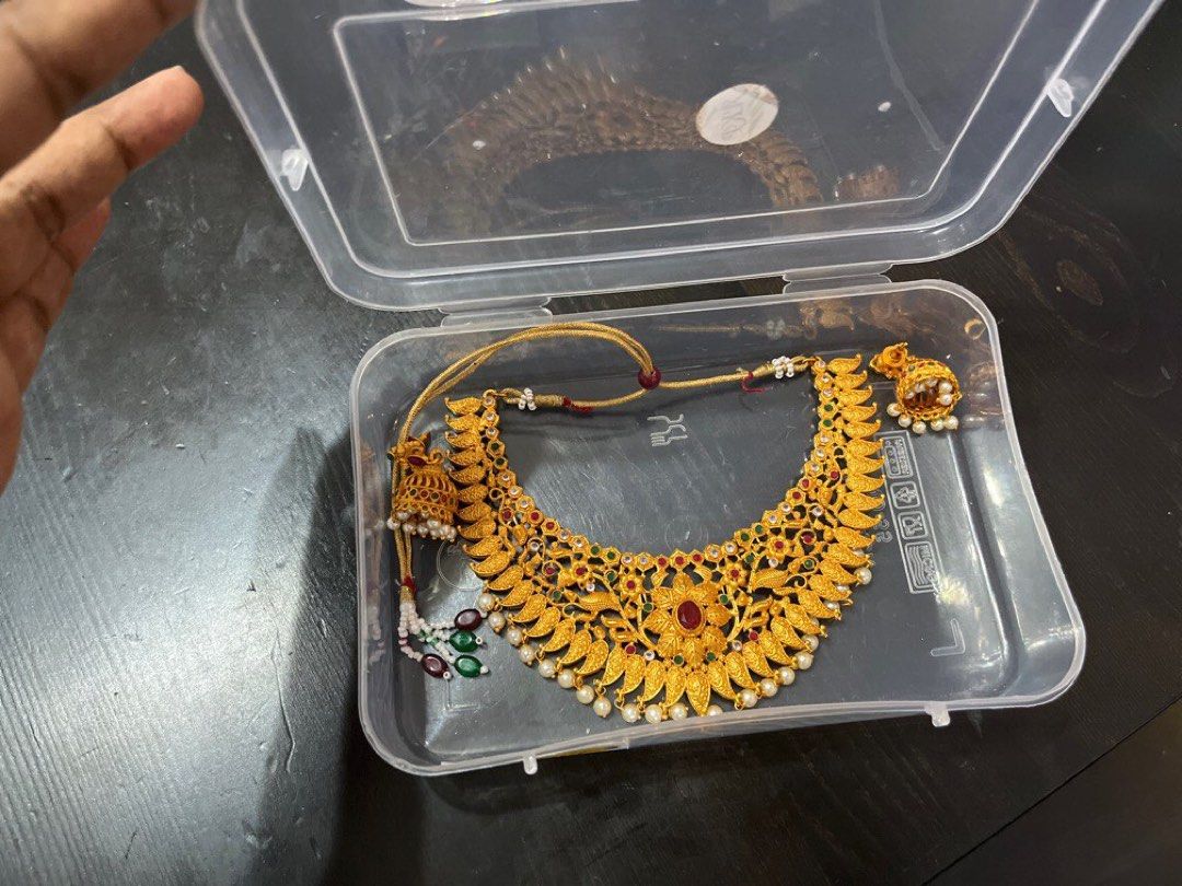 Indian choker necklace with earrings