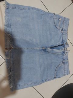 (Category: ) located in . Submitted by yinnpreloved (Listing ID 1258174757, Image 1). Description: .