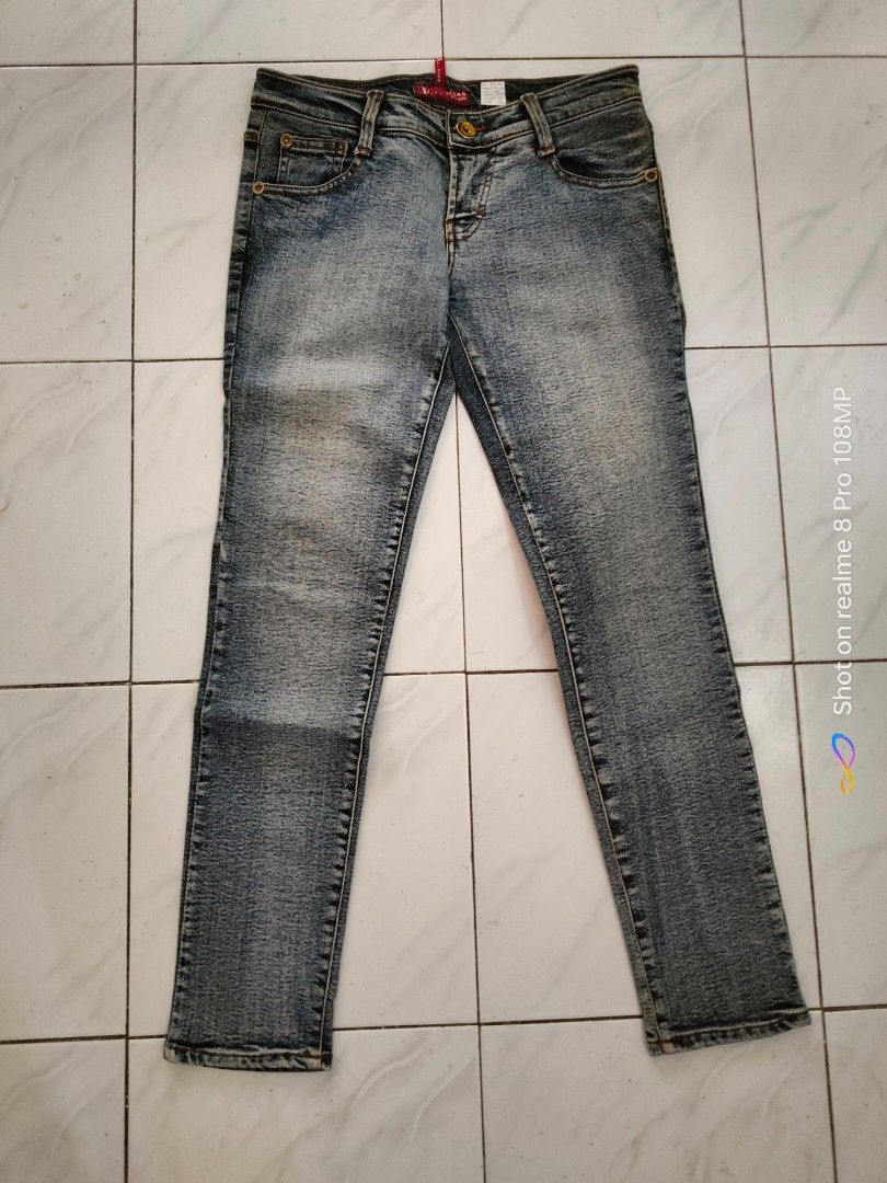 Jeans Wanita brand L Jeans