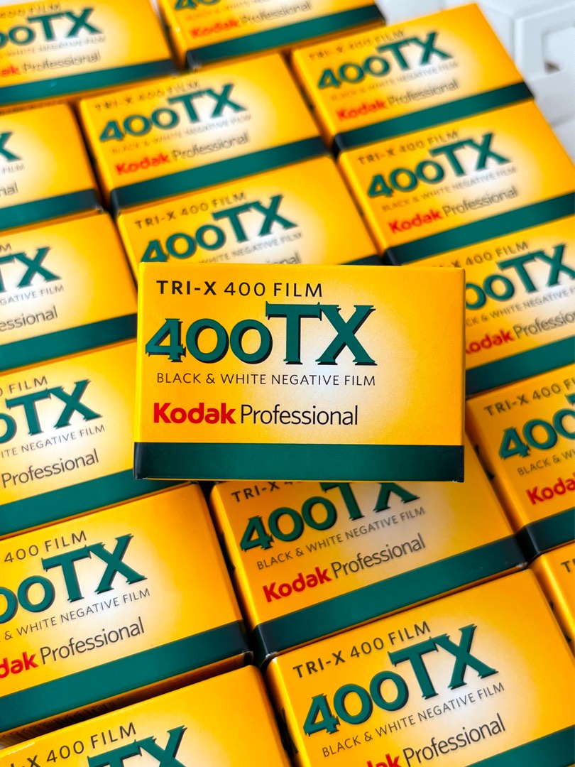 Kodak Tri-X 期限切れ２巻セット【おまけ付き】 - カメラ