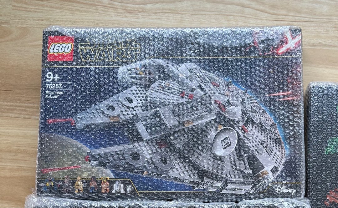 LEGO Star Wars Millennium Falcon (#75105) Brand New, officially retired