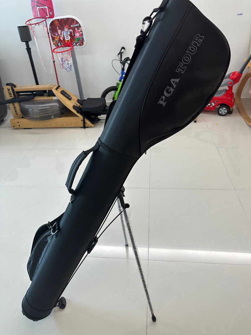 Like New! PGA Tour Golf bag for driver range, Sports Equipment, Sports