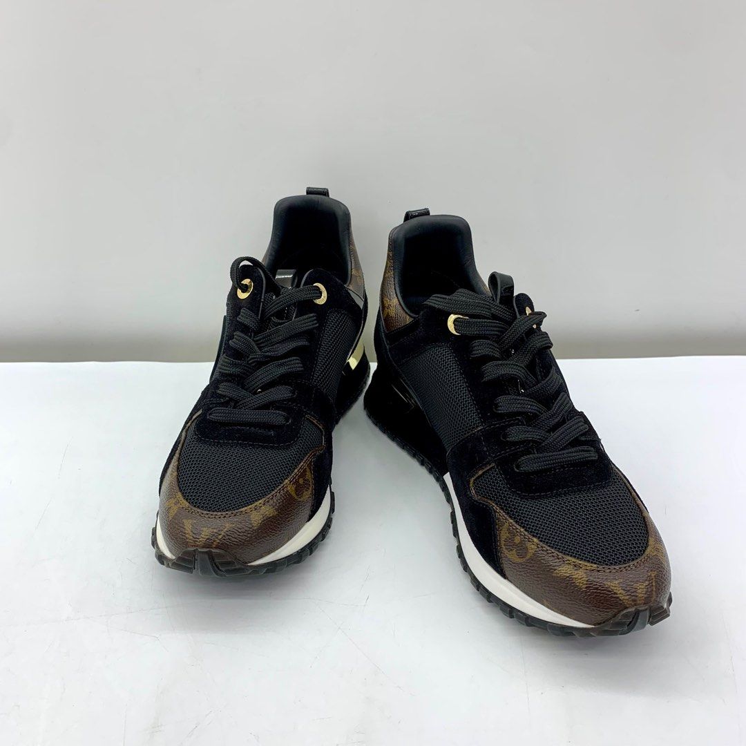 Louis vuitton run away sneaker black size 38