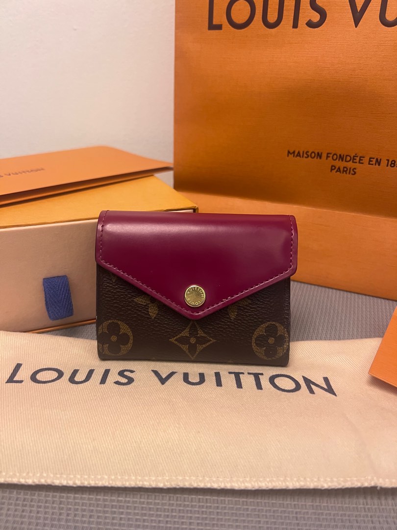 Louis Vuitton small wallet, Luxury, Bags & Wallets on Carousell