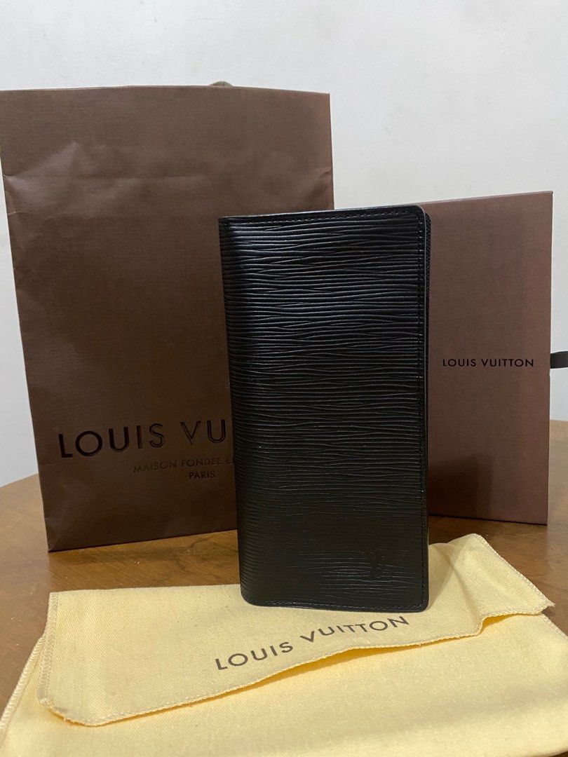 LV long wallet brazza (Category: Luxury Bags & Wallets) located in Quezon City. Submitted by jena.lejano (Listing ID 1258039847, Image 1). Description: Brand new!!!!!! nothing to say, never used! you can check and smell all you want this is brand new! NO COD! NO TO BARAT! posted price is my LAST PRICE! .