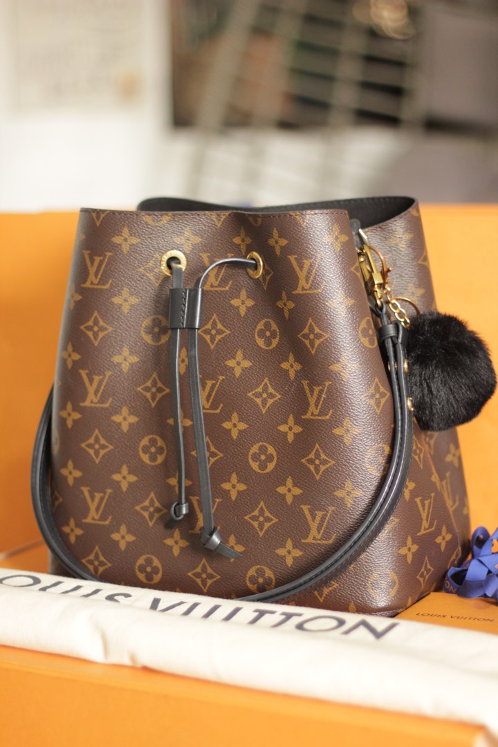 LV Neonoe, Luxury, Bags & Wallets on Carousell
