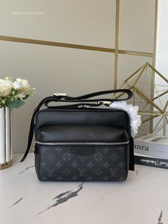 Shop Louis Vuitton 2023 SS Alpha Wearable Wallet (M81260) by