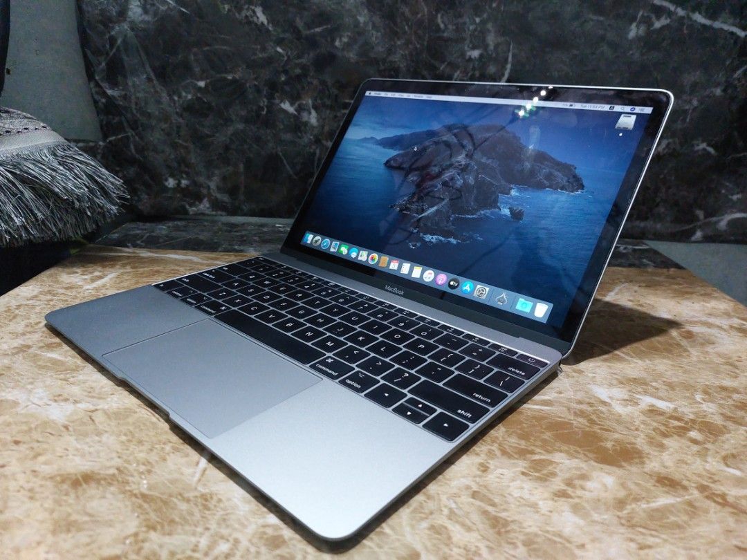 Macbook 12 2017 8Gb 512Gb Core i5 12 inch size, Computers & Tech
