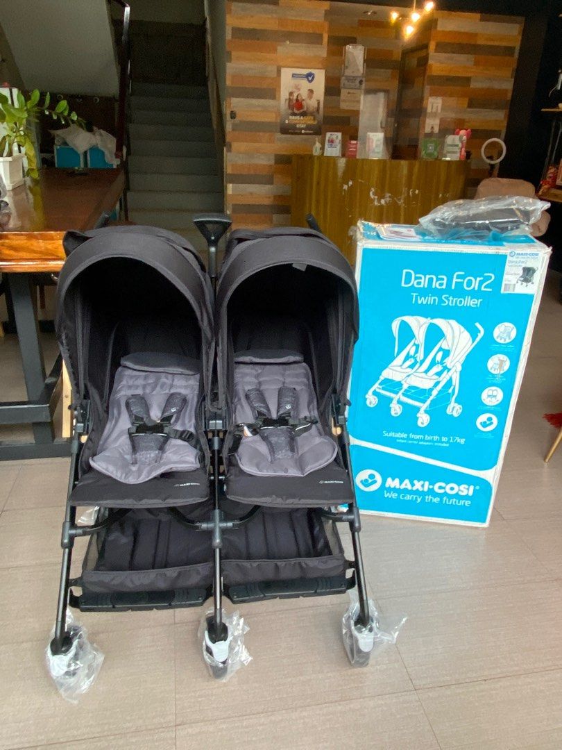 Dana for2 double stroller store