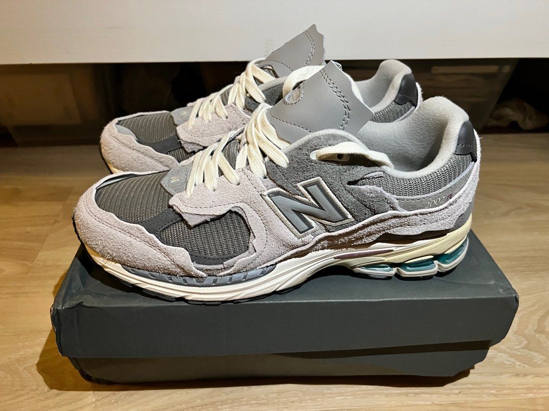 new balance 2002r rain cloud protection pack, Men's Fashion, Footwear ...