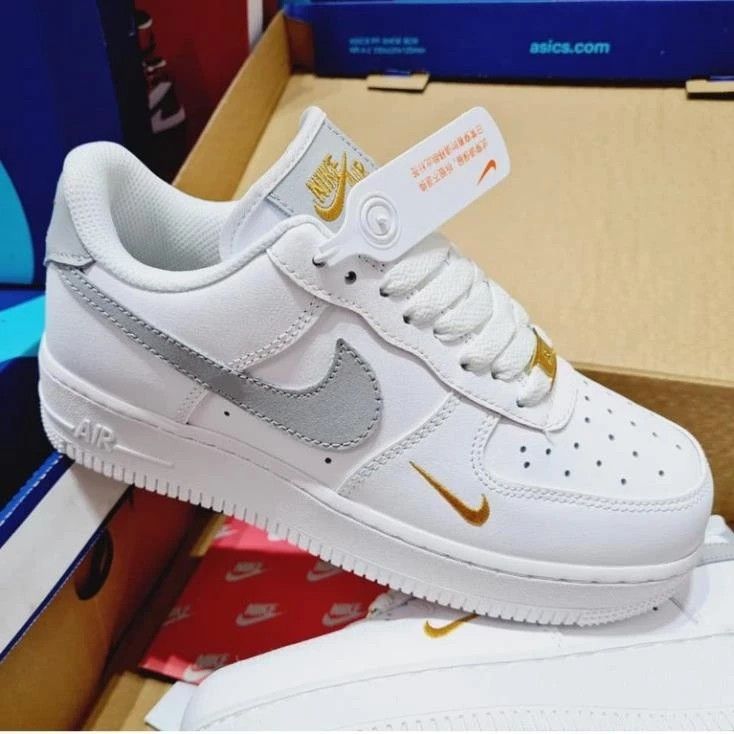 Nike air force 1 cheap womens white and gold
