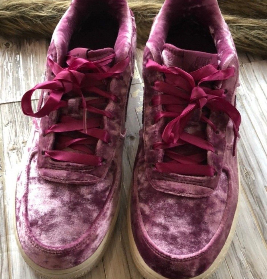 Nike Air force 1 crushed velvet