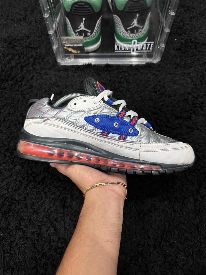 Nike store space flight