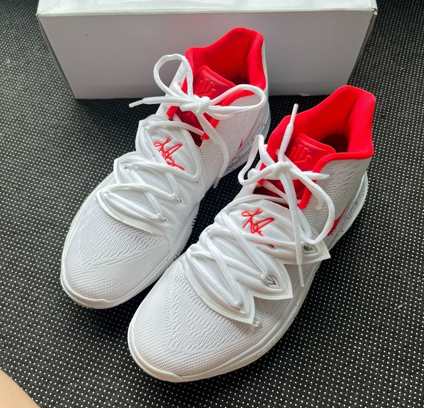 Nike Kyrie 5 ID US8.5, 男裝, 鞋, 波鞋- Carousell
