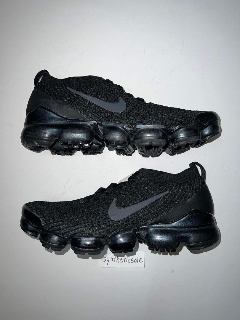 Nike running vapormax flyknit store 3. trainers in black