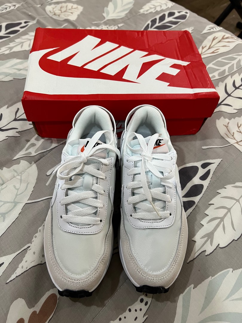 Nike Waffle, Women's Fashion, Footwear, Sneakers on Carousell