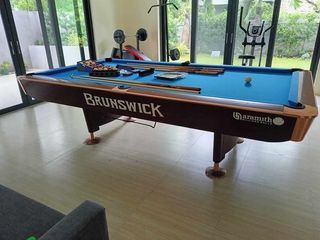 NOW ON SALE!! BRANDNEW BRUNSWICK BILLIARD TABLE with FREE COMPLETE ACCESSORIES (PLEASE READ PRODUCT RETAILS