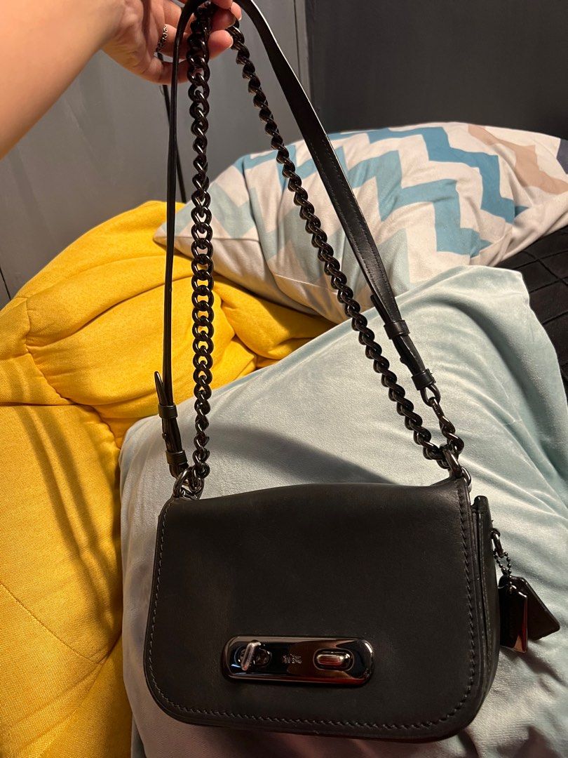 Coach swagger sales sling bag