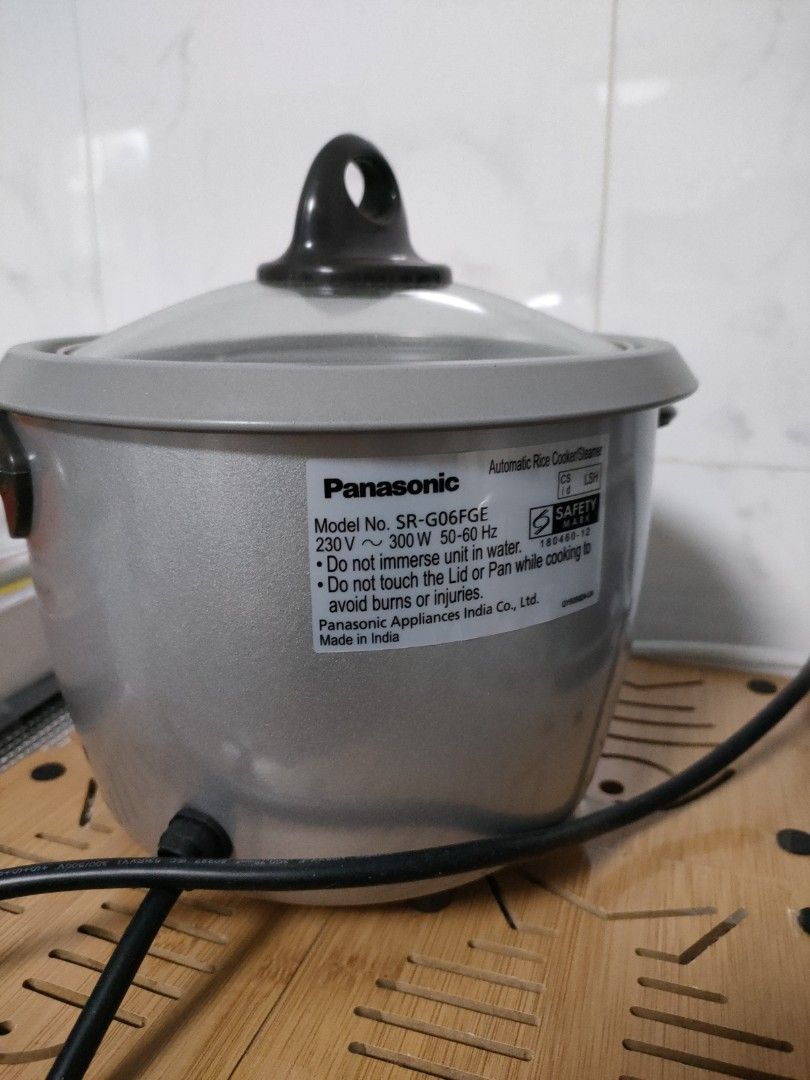 Panasonic Automatic Rice Cooker (SR-G06FGE) 