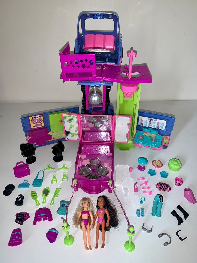 Polly pocket top party bus