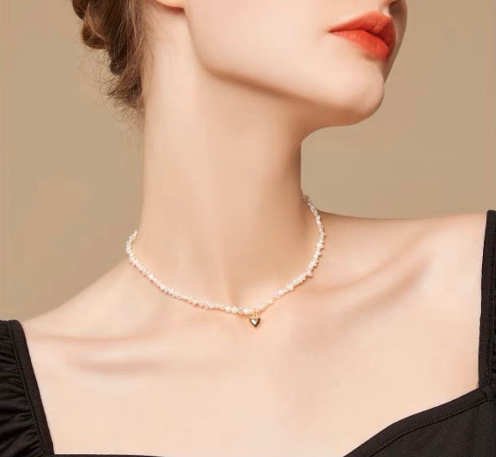 Freshwater pearl hot sale gold necklace