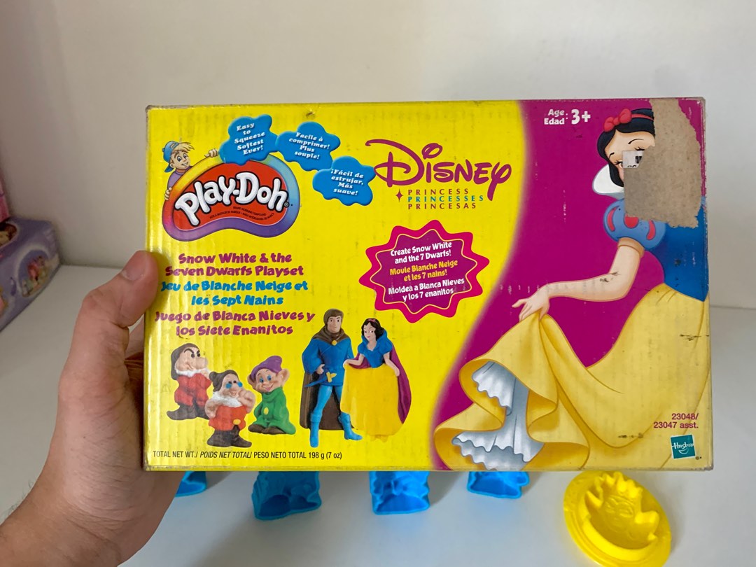 Disney Princess Snow White & the 7 Dwarfs Play-doh Playset 2002