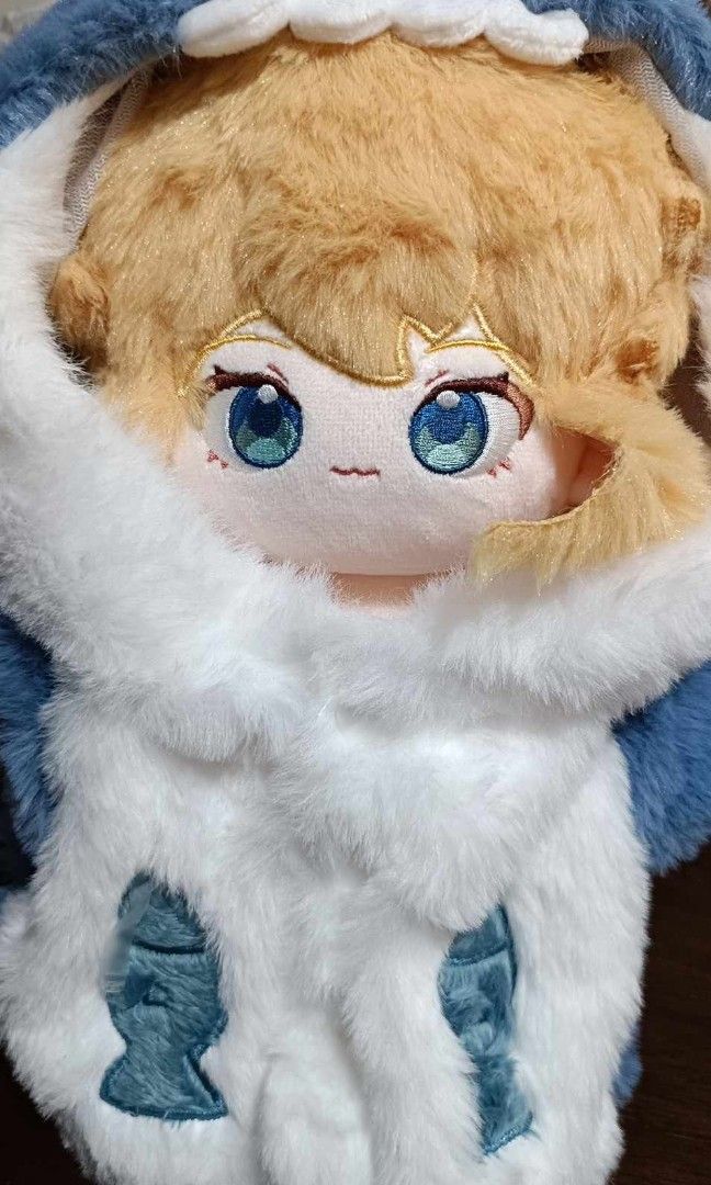 Plush Doll Shark Hoodie (Category: Plushies & Soft Toys) located in Mandaluyong City. Submitted by renaschwan (Listing ID 1258115488, Image 3). Description: Plush Doll Shark Hoodie Bought from Shopee. Nasa pic price and actual photo. Good for 30cm *Link not included* RFS: Malaki sa 20cm Shipping via Lalamove or Meetup sa Megamall.