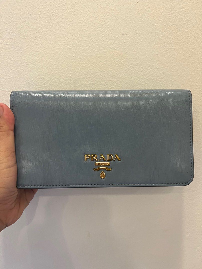 Prada Wallet on Chain Light Blue (Category: Luxury Bags & Wallets) located in Davao. Submitted by prelovedbymevs (Listing ID 1257260307, Image 3). Description: Comes dustbag but lost the authenticity card. Guaranteed authentic. With extra metal chain as freebie. With visible but still in excellent condition. Message for more pics. 🩵Lay- away is accepted. Additional photos available upon request..