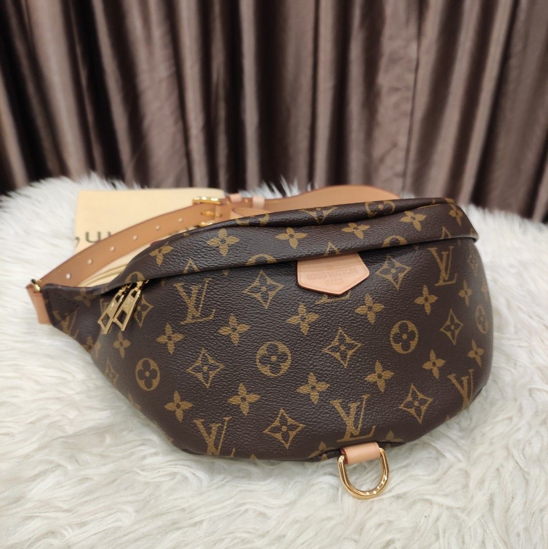 Louis Vuitton - Authenticated Doc Handbag - Leather Black Plain for Women, Very Good Condition
