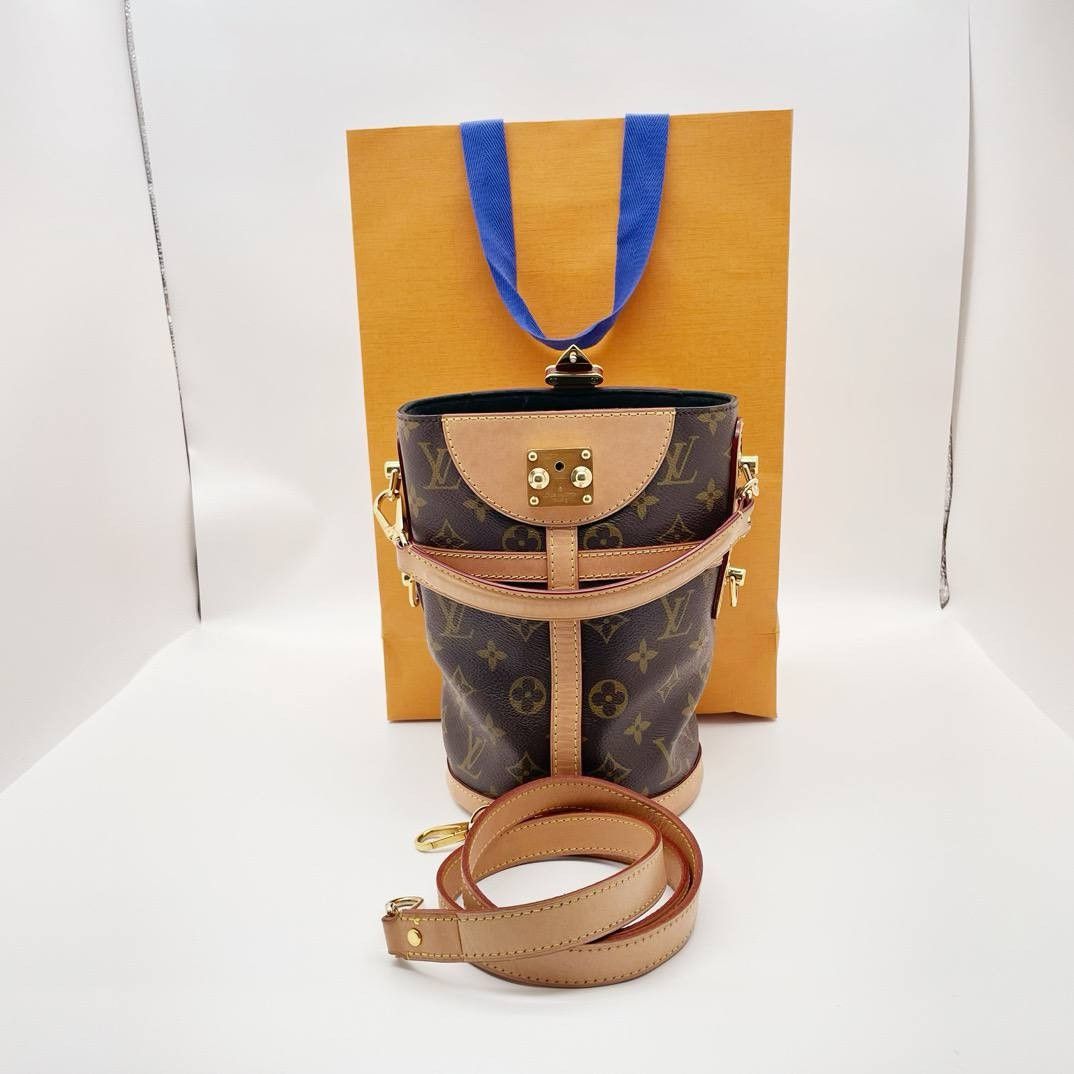 LOUIS VUITTON LV TRIO MINI ICONES, Luxury, Bags & Wallets on Carousell