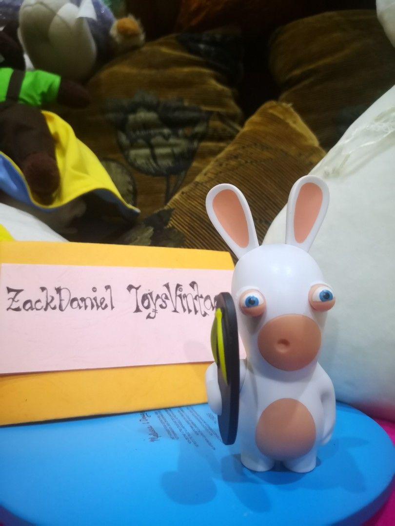 Burger king rabbit toy top