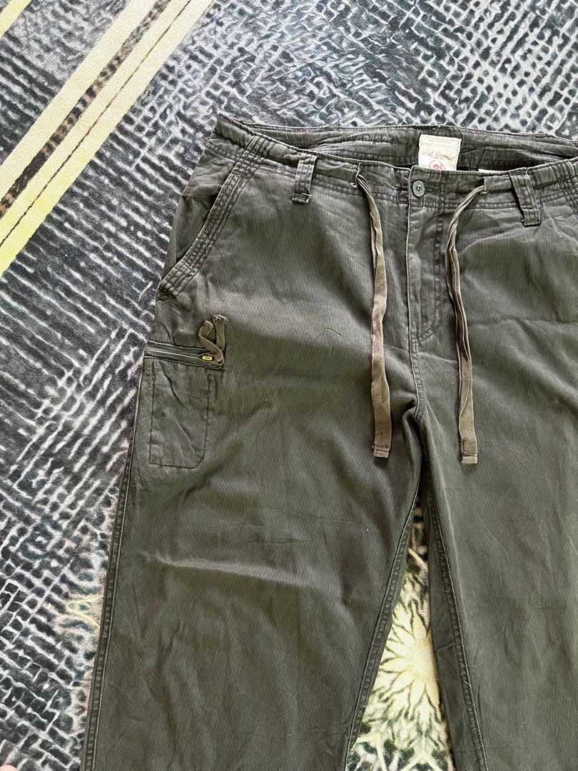 Red camel cargo pants best sale