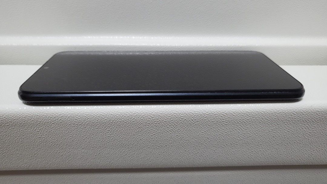 RedMi 9A 4GB ram+ 64GB (Category: Xiaomi) located in Manila. Submitted by olx476228133 (Listing ID 1258203453, Image 3). Description: RedMi 9A 4GB Ram + 64GB still in good condition , no issue ung sticker remove niyo nalang With Box , Free case, No charger Location Tondo / Taguig pm for more info :).