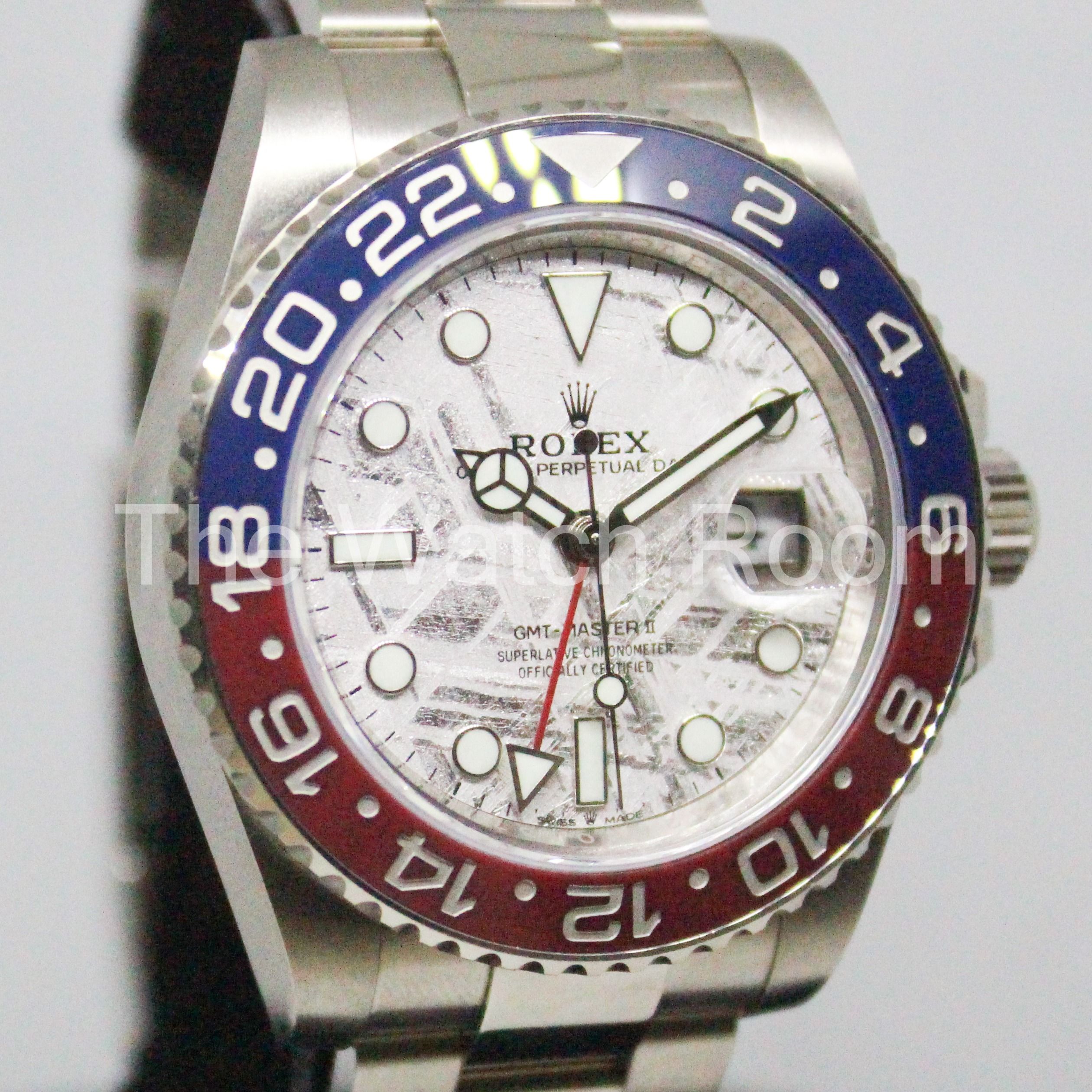 Gmt meteorite clearance dial