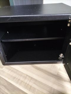 (Category: ) located in . Submitted by esxter24 (Listing ID 1258072075, Image 1). Description: .
