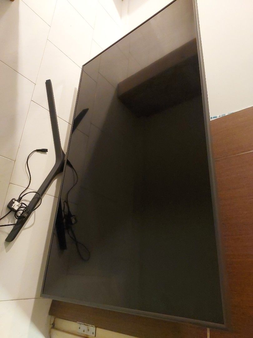 Samsung 55inch 4K Ultra HD smart TV. UA55RU7400. flickering screen, TV