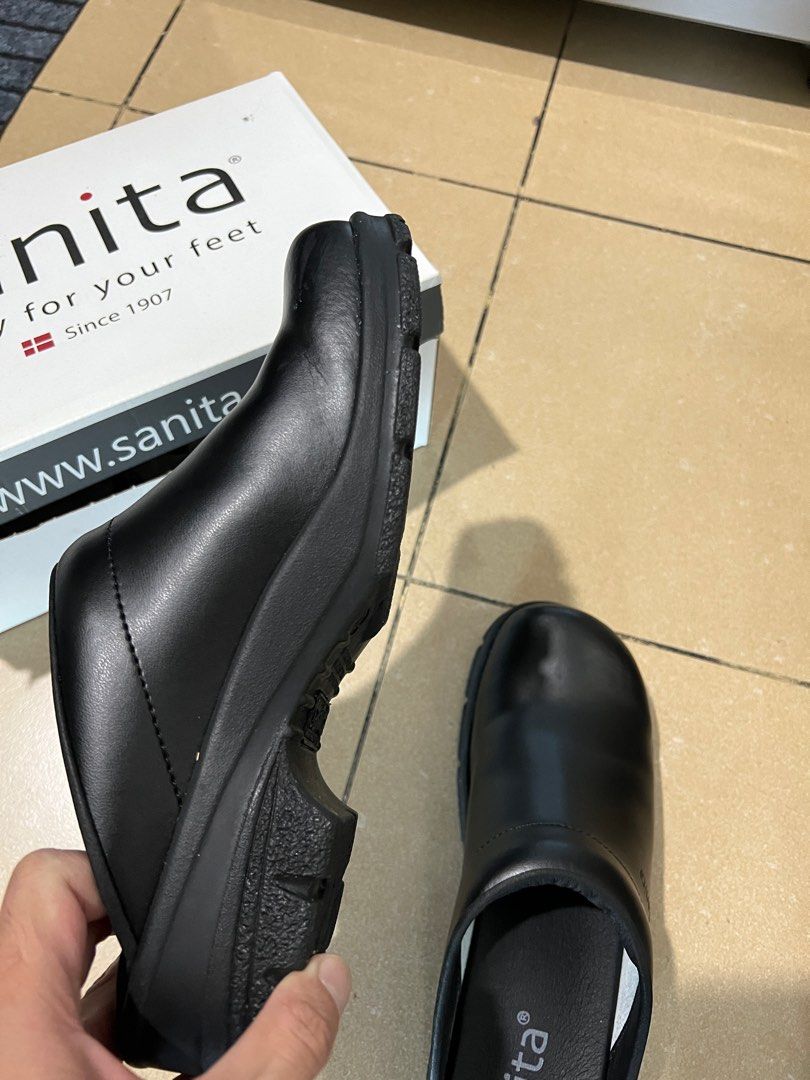 Sanita kitchen safety shoes unisex size 40 for 2k only