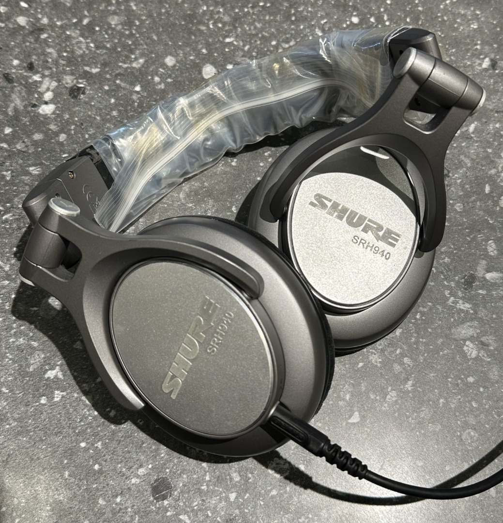 Shure online srh940 headphones