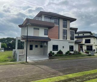 SOUTH FORBES MANSIONS HOUSE FOR SALE SILANG