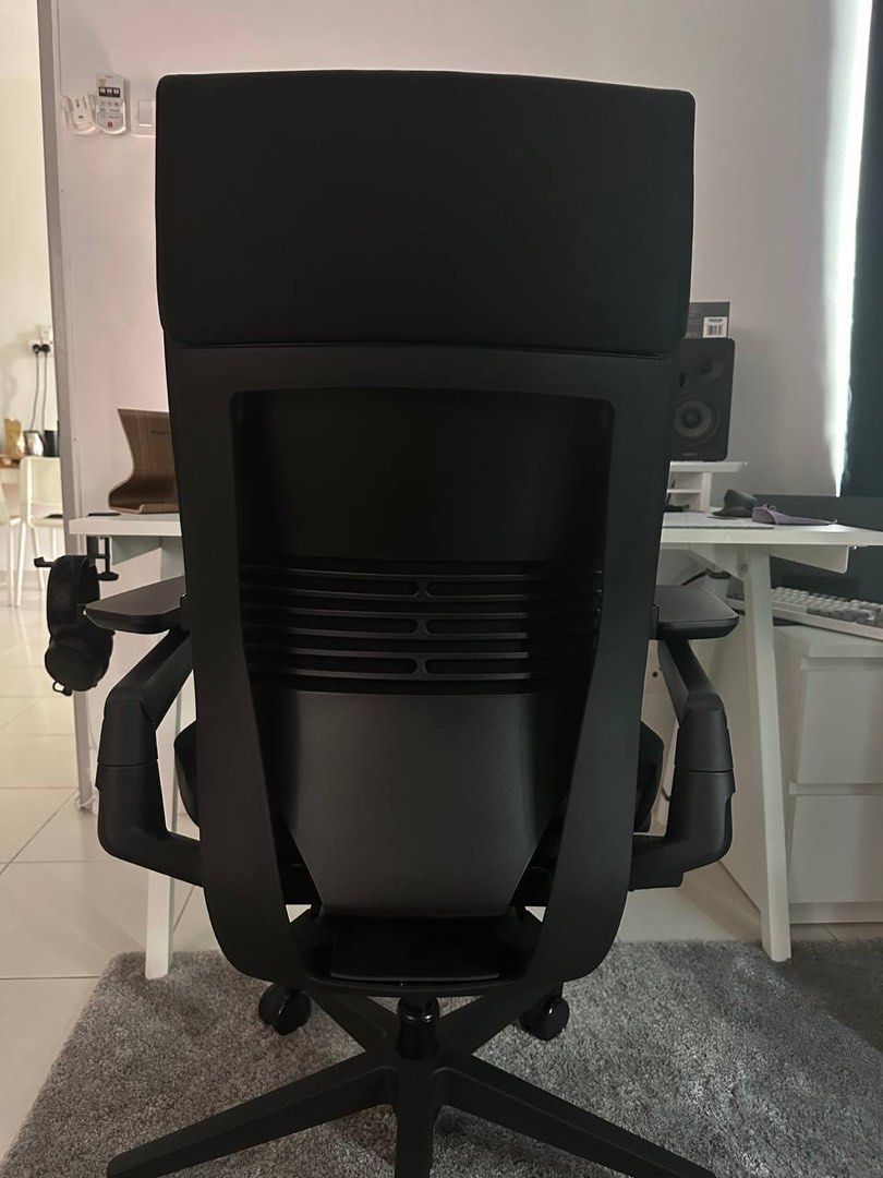 UNDER WARRANTY STEELCASE GESTURE BLACK SERIES, Furniture & Home Living, Furniture, Chairs on 