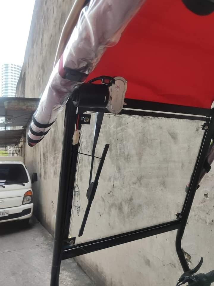 Super fashion 3 wheels mini (Category: Bicycles) located in Manila. Submitted by minidivisoria (Listing ID 1258177684, Image 3). Description: NEW ARRIVAL Super FASHION ebike 3 wheels with ROOF! INCLUSIONS: Unit with complete accessories Side mirror with trapal automatic wiper Colors avail Red Black Gray Blue green Specs. With wiper With panel With anti theft alarm 3 seater Front & Back Basket Battery Lead Acid 48v 20AH 600Watts 40-50Km Range 40-6