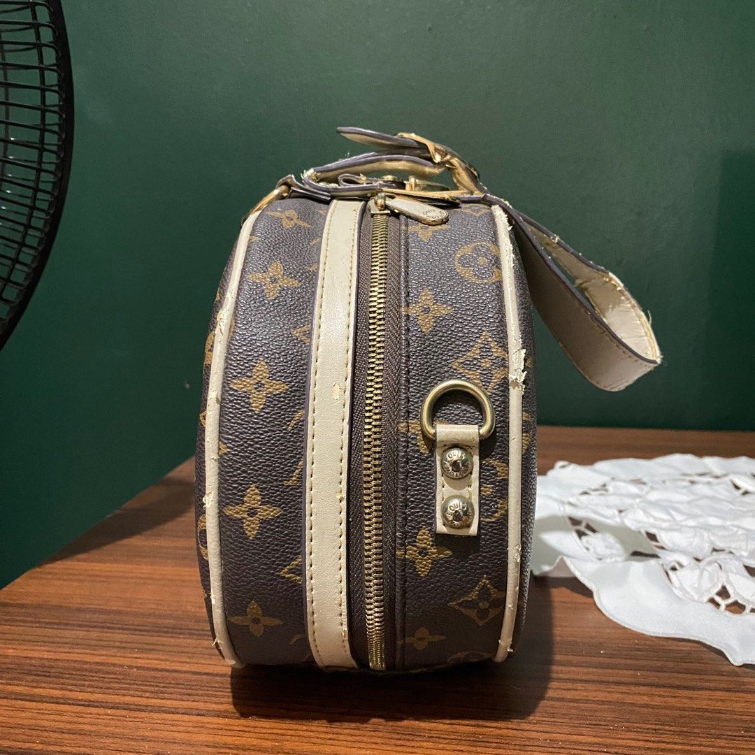Tas wanita/tas LV/slingbag, Barang Mewah, Tas & Dompet di Carousell